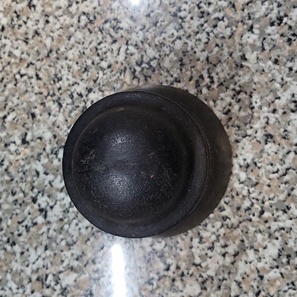 Insulator - Picture 3 of 8